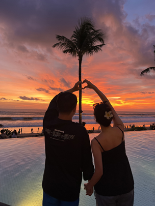 행복하고 즐거웠습니다.